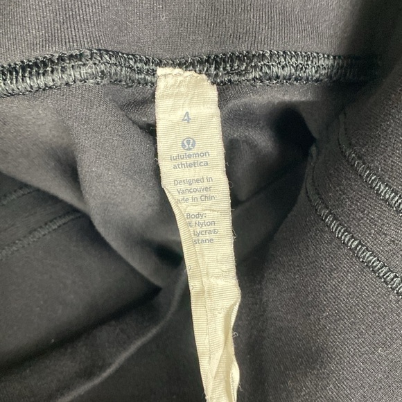 Lululemon Wunder Under High Rise Peak cropped leggings size 4 black yoga running - Picture 12 of 15